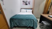 Deluxe One-Bedroom Apartment