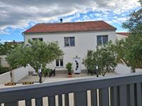 Apartmani Šegota - Bed and Breakfast Lun
