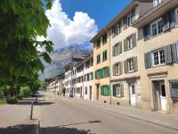 fabrikzeit-bijou-glarus - Blick auf Berge - B&B Glarus