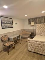 Economy Dreibettzimmer mit Gemeinschaftsbad