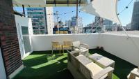 10 seconds to the subway station, 15 minutes to Gangnam, 20 minutes to Jamsil, 3 bedrooms, 2 bathrooms - Chambres d'hôtes Séoul