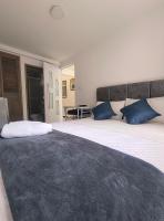 Nice and new apartment near the airport - Chambres d’hôtes Bogota