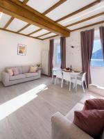 Belvedere 237A Lakeview Luxury Apartment - B&B Ghiffa