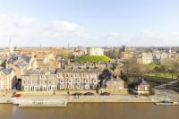 4 bed town house with views of Clifford & River Ouse - B&B