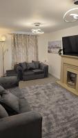 Cosy three bedroom spacious house with parking and Wi-Fi for 7guests - Ferienwohnung Bolton