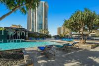 Level 43 Sky High 3BR Ocean View Apartment - B&B Gold Coast