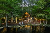 Lakehouse with Boats, MiniGolf, Sauna, HotTub, Swings and Playground! - Ferienwohnung Pocono Summit