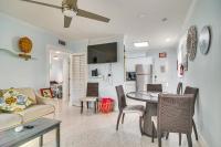 Indian Rocks Beach Retreat, Walk to Gulf & Beaches - Chambres d'hôtes Clearwater Beach