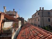 Ca' Sunshine Your Home in San Marcuola Venice - Bed and Breakfast Venetië