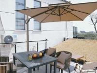 And stop at Taihu Lake Scenic Area - Bed and Breakfast Suzhou