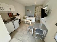 Studio privé attenant Villa Piscine - Chambres d’hôtes Marseille