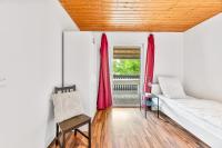 Apartment mit 4 Schlafzimmern und einem Balkon
