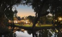 Alaya Stays Vembanad House Heritage Lakeside Villa with Garden - B&B Alleppey
