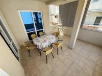 Deluxe tweepersoonskamer met balkon en uitzicht op zee