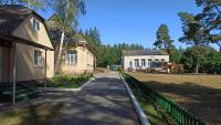 Відпочинок у будиночку серед хвойного лісу - B&B Vyhraiv