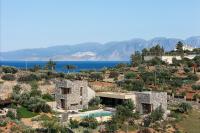 Villa Zoe - Elounda Chic Living & Bay Views by etouri - Bed and Breakfast Agios Nikolaos