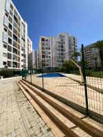 Luxurious and modern 2BR with View and Pool - Ferienwohnung Beni Brour