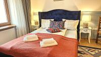 Studio with Sofa Bed