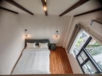 Family Room with Mountain View