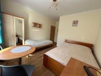 Driepersoonskamer met Badkamer
