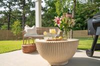 DZ Pooler Getaway - B&B Savannah