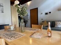 Sweet Holiday - Parcheggio Gratuito Privato - B&B Como