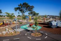 Peaceful Throsby Stay with Garden and Garage Perfect for Families - Ferienwohnung Harrison