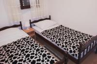 Apartamento de 2 dormitorios con terraza