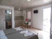 Irini Studios - B&B Arkása