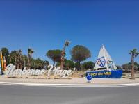 Bel appartement climatisé avec balcon 200m de la Plage - B&B Narbonne-Plage