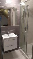 Chambre Triple avec Salle de Bains Privative