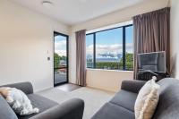 Elegant Foundations Cozy 2BR Retreat - B&B Queenstown