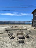 夕日が海に沈む宿 まひるのつき - B&B Oshima