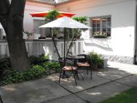 Kornél Apartman - B&B