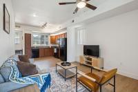 CozySuites Glendale - Westgate w pool 14 - B&B Glendale
