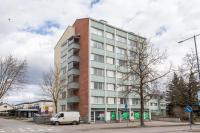 Cozy top-floor studio near the travel center and downtown, with AC and Wi-Fi - B&B