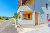 Apartments with parking space Privlaka, Zadar - 24611 - Chambres d'hôtes Privlaka