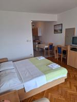 Apartments Petricevic 3 - B&B Selce