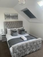 Elegant home for your relaxation - Ferienwohnung Bletchley