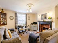 2 Bed in Robin Hoods Bay 87059 - B&B