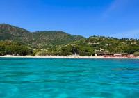 Appartement La Fossette , 4 personnes, 5mn de la plage, WIFI, climatisation, parking, terrasse sans vis-à-vis - Chambres d'hôtes Le Lavandou