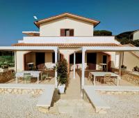 Casa Manidu Salvia a 5 minuti a piedi dalla spiaggia - B&B Capoliveri