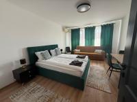 Chic Apartments - City Center - Free Wifi AC - B&B Carei