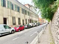 Port 1BR Flat with Terrace - Bed and Breakfast Nice