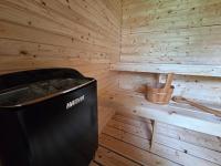 Domek Jozef z prywatnym duzym Jacuzzi i sauna Przystan pod niebem - B&B Łęczyce