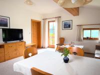 Appartamento con 2 Camere da Letto e con Vista Montagna