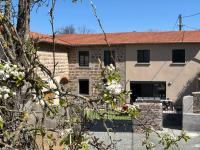 Gîte du Bobet - B&B Chambost-Longessaigne