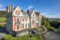 LE château des sorciers et spa expérience - B&B