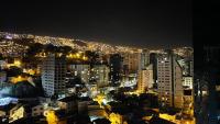 Muy cerca, a pasos de la Embajada de EEUU - B&B La Paz