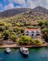Modern two bedroom seafront oasis - B&B Skrivena Luka